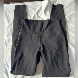Women’s lululemon Wunder Under black Leggings size 4